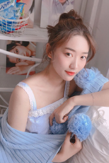 不扣钮的女孩国语